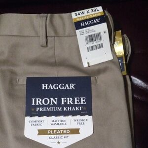 Mens Haggar Iron Free Premium Khaki Pleated Pants - size 34W  29L